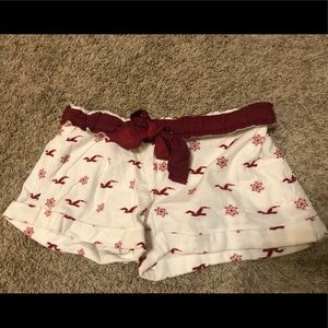 Hollister flannel sleep shorts - cream & burgundy
